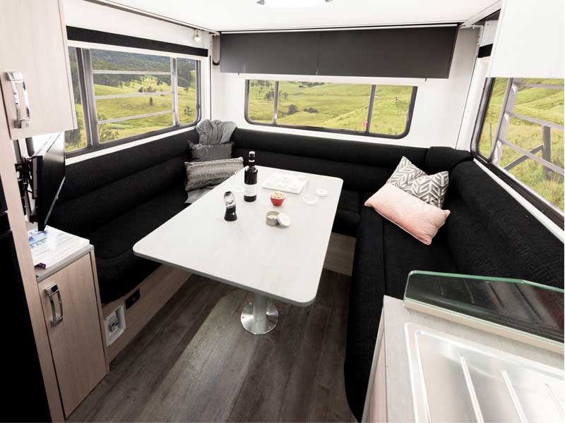 Ceduna_C7194_UShapeDinette Avida Ceduna Rear Club Lounge